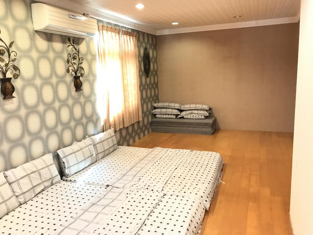 Hefeng Ting Homestay Heng-ch'un Exterior foto